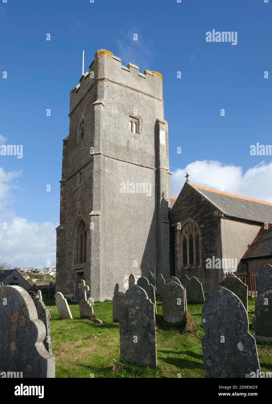 Kirche mit Blick auf Wembury Beach, Devon, England. Stockfoto