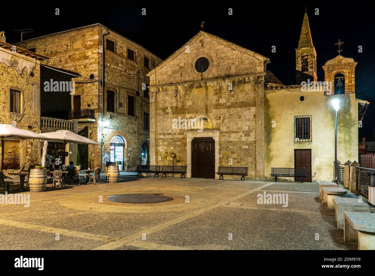 Kirche San Giovanni Battista in Magliano in Toscana, altes Dorf in der Maremma. Grosseto, Toskana, Italien, Europa. Stockfoto