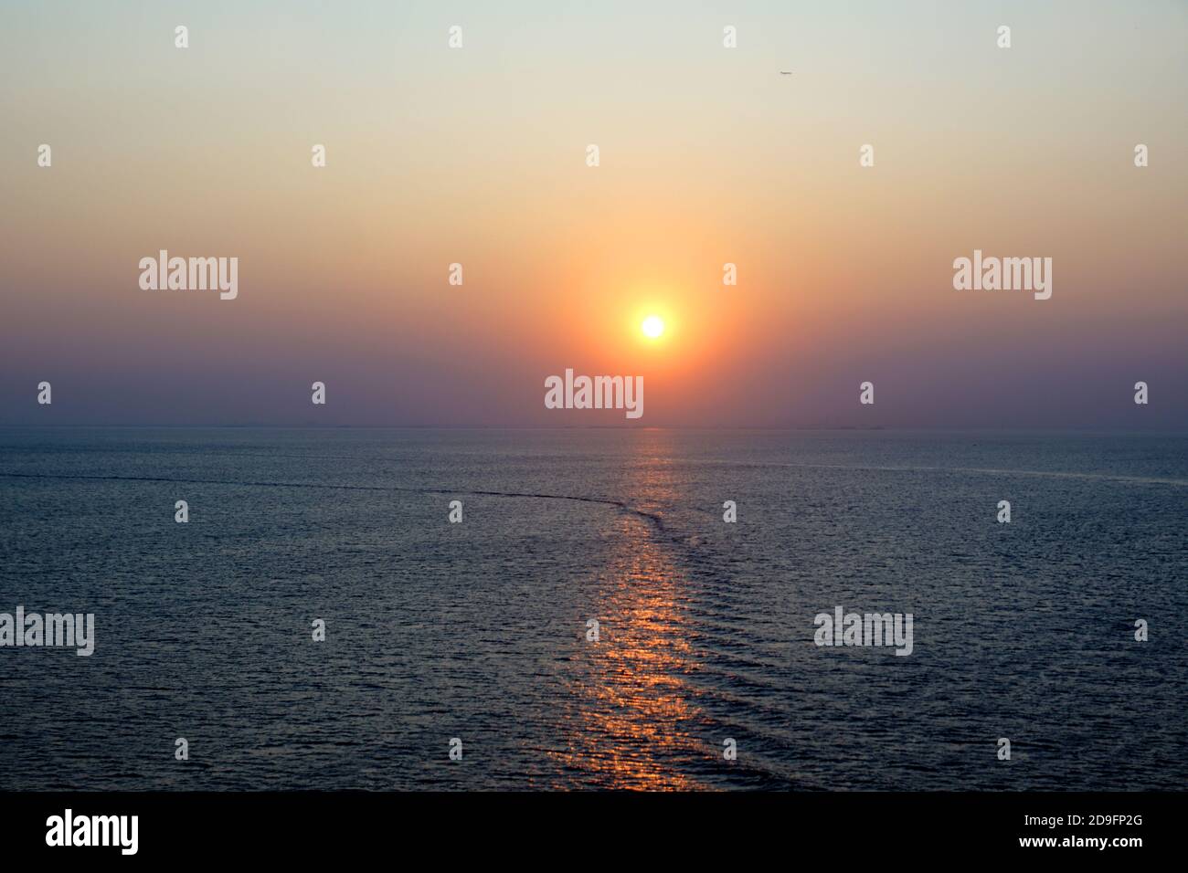 Sonnenuntergang über der Öresund-Meerenge bei Malmö, Schweden Stockfoto