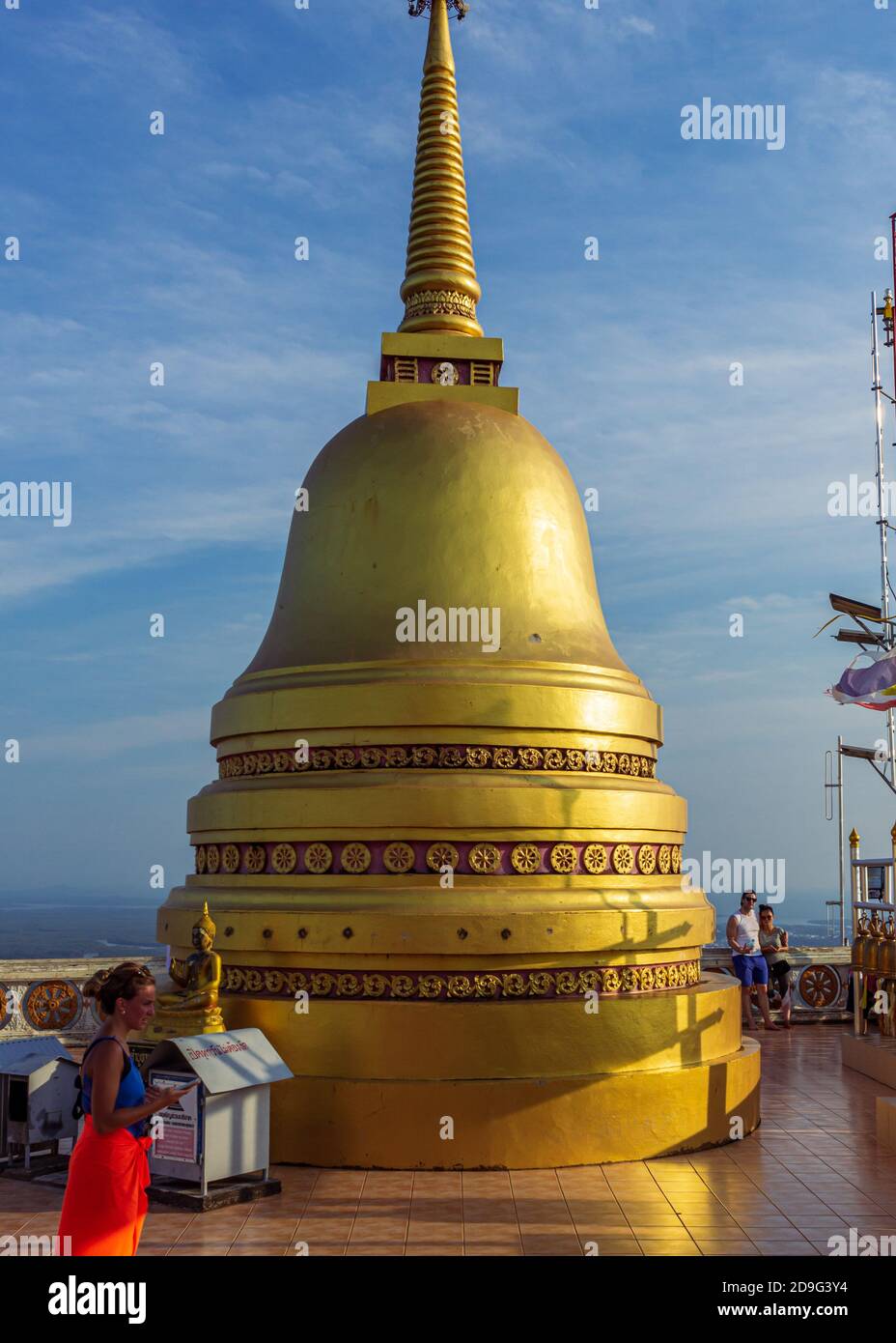 Tiger Tempel Krabi Stockfotos Und Bilder Kaufen Alamy