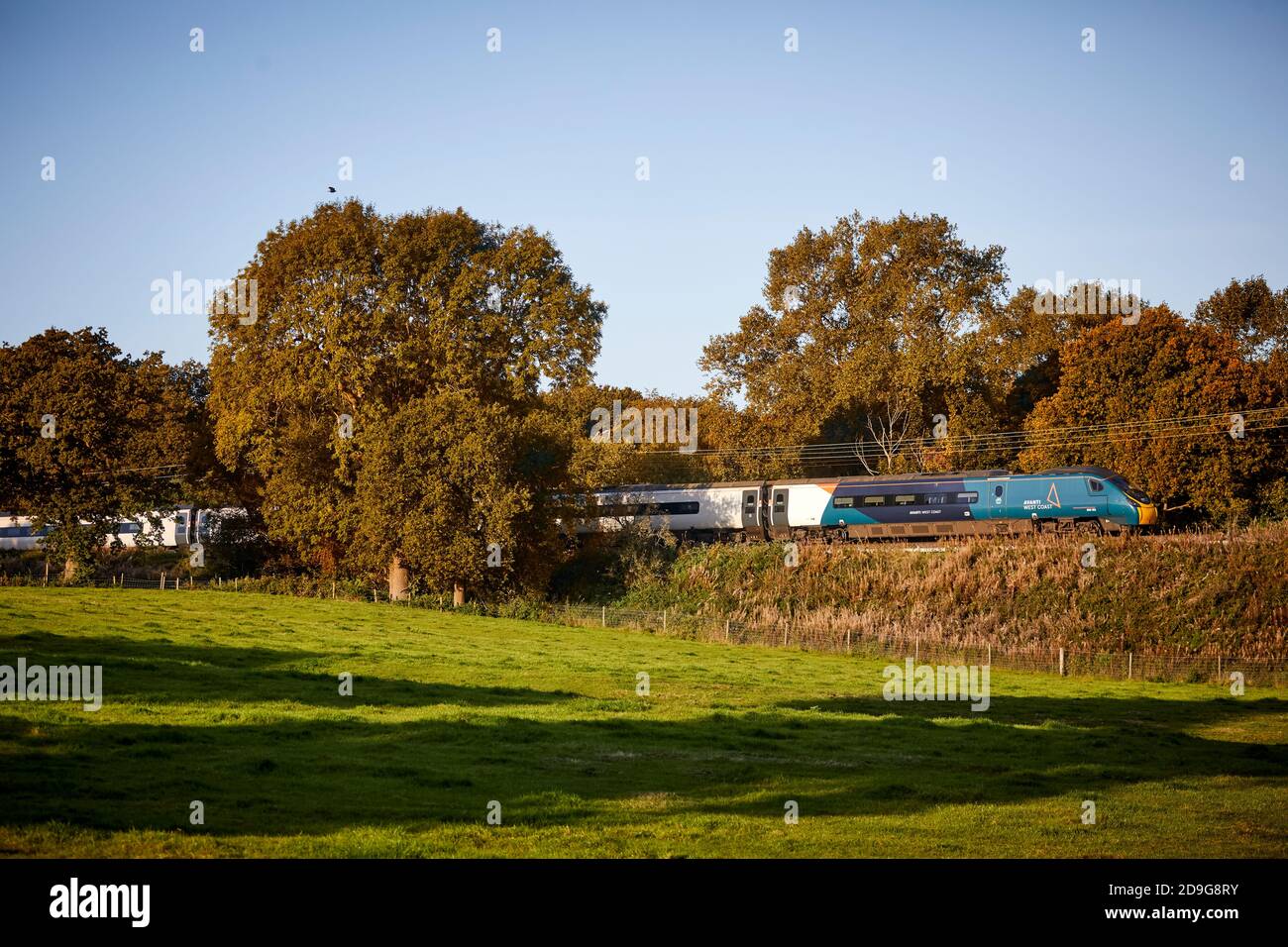 Twemlow Viadukt in Holmes Chapel eine Avanti West Coast Klasse 390 Pendolino auf einem Manchester London WCML-Service Stockfoto