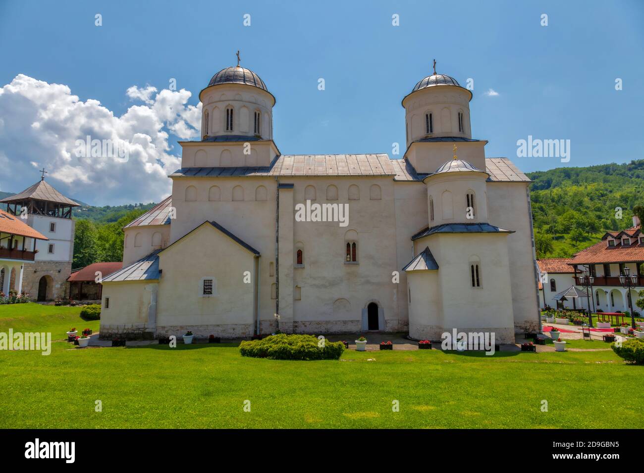 Kloster Mileseva. Mittelalterliches serbisch-orthodoxes Kloster aus dem 13. Jahrhundert. Gegründet vom serbischen König Stefan Vladislav Nemanjic. Das Hotel liegt in der Nähe von Prijepolje, Serb Stockfoto