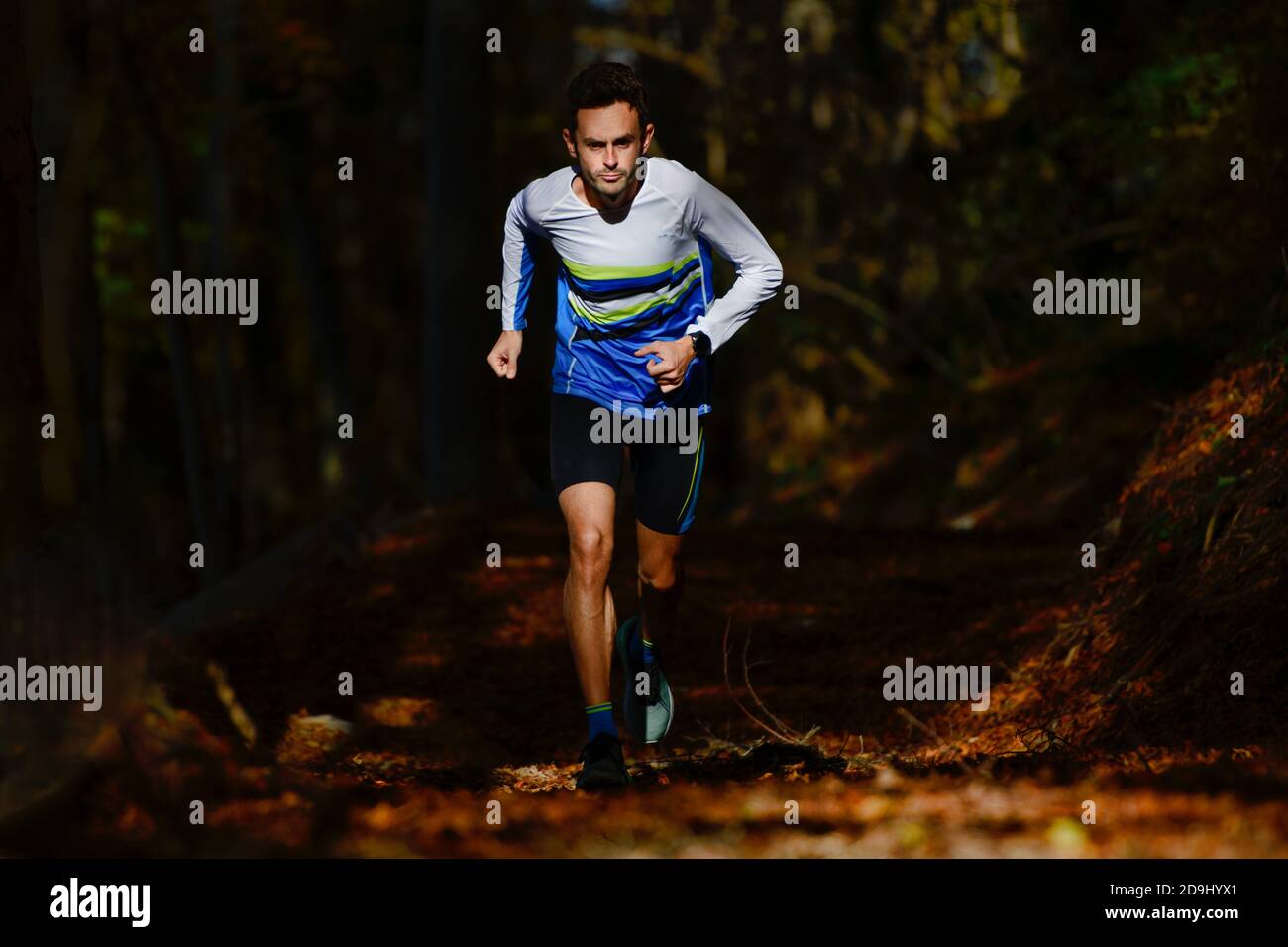 Ein professionelles Langlauftraining in Spielhöhlen Stockfoto