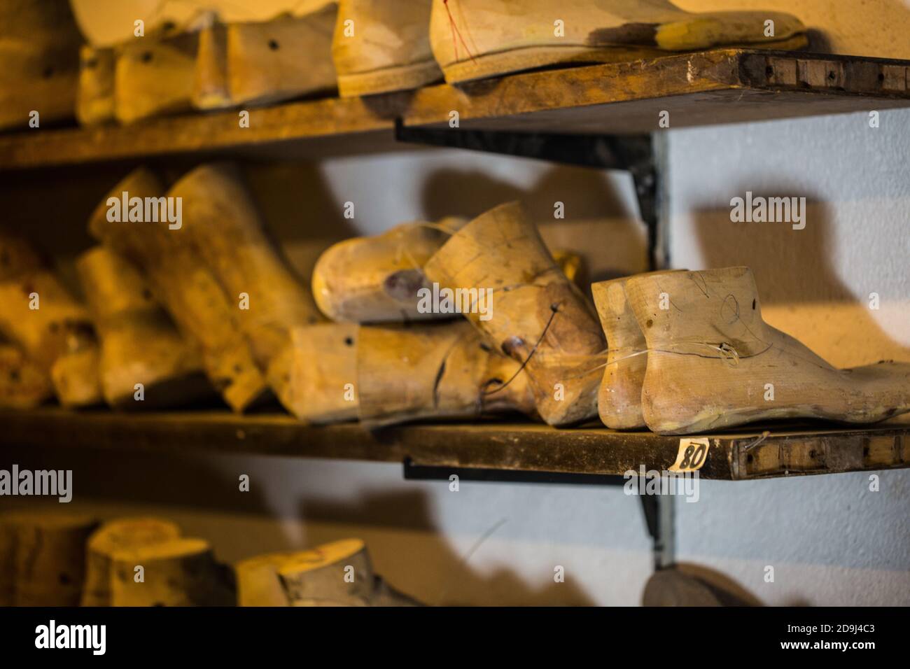 Formteile, Holzschuhlänge, handgemacht, Schuster Stockfoto