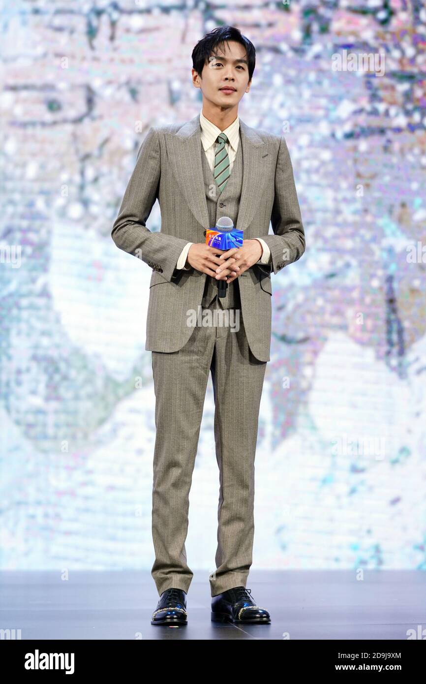 Die Hauptakteure von Joy of Life Season 2 nehmen am 19. Oktober 2020 an einer Pressekonferenz in Shanghai, China, Teil. Chinesischer Schauspieler Zhang Ruoyun. Stockfoto