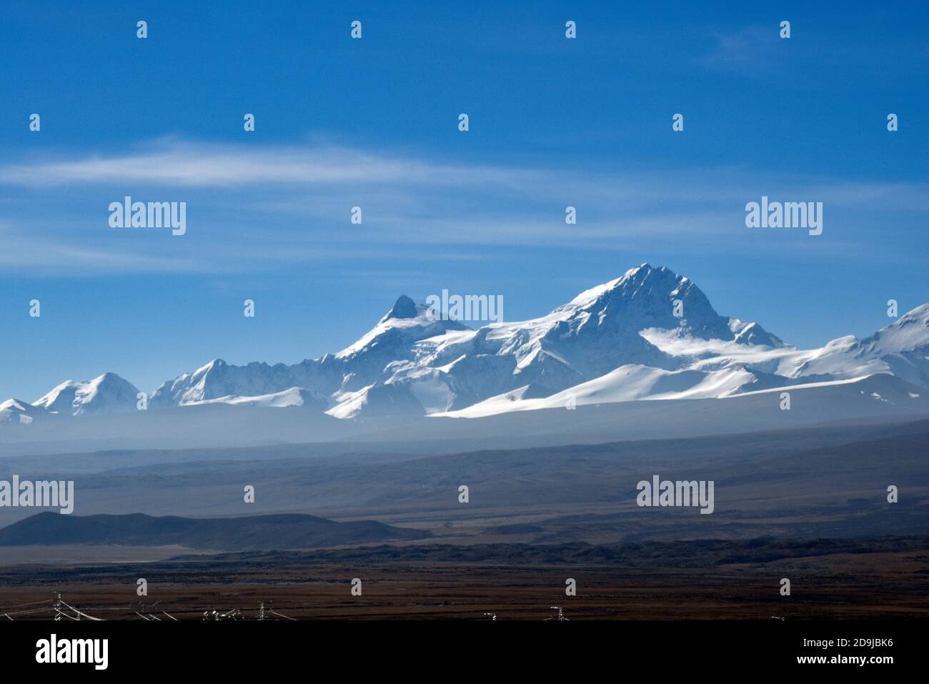 Blick auf Shishapangma, den 14. Höchsten Berg der Welt auf 8,027 Meter über dem Meeresspiegel in Westchina Tibet autonome Region, 7. Oktober 2020. Stockfoto