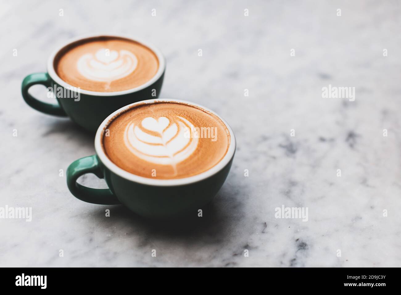 Italienischer Kaffee Mit Milch Stockfotos und -bilder Kaufen - Alamy