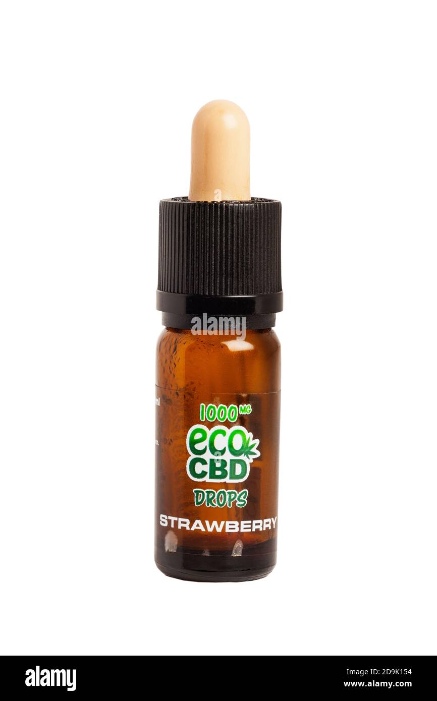 Eine Flasche mit Bio CBD-Öl mit Erdbeergeschmack tropft auf Ein weißer Hintergrund Stockfoto
