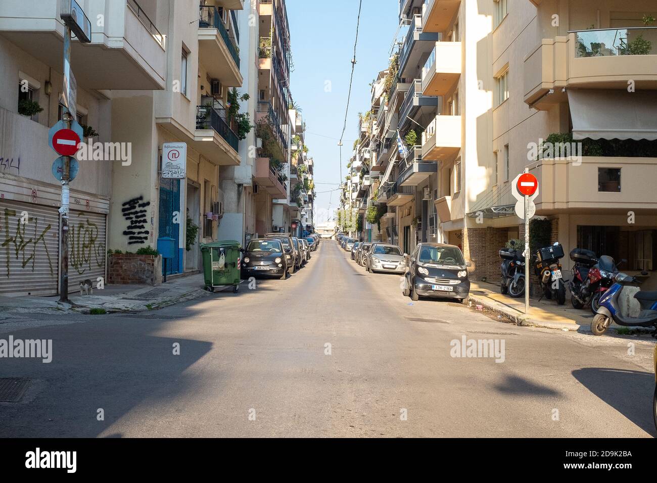 Leere Straße in Athen, Griechenland auf covid-19 Ära Stockfoto