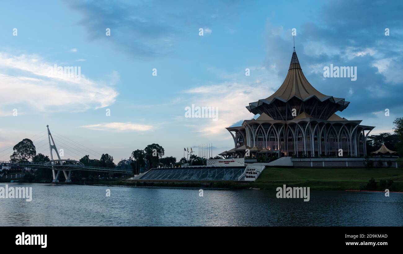 Das Sarawak Legislative Building oder Dewan Undangan Negeri Sarawak an