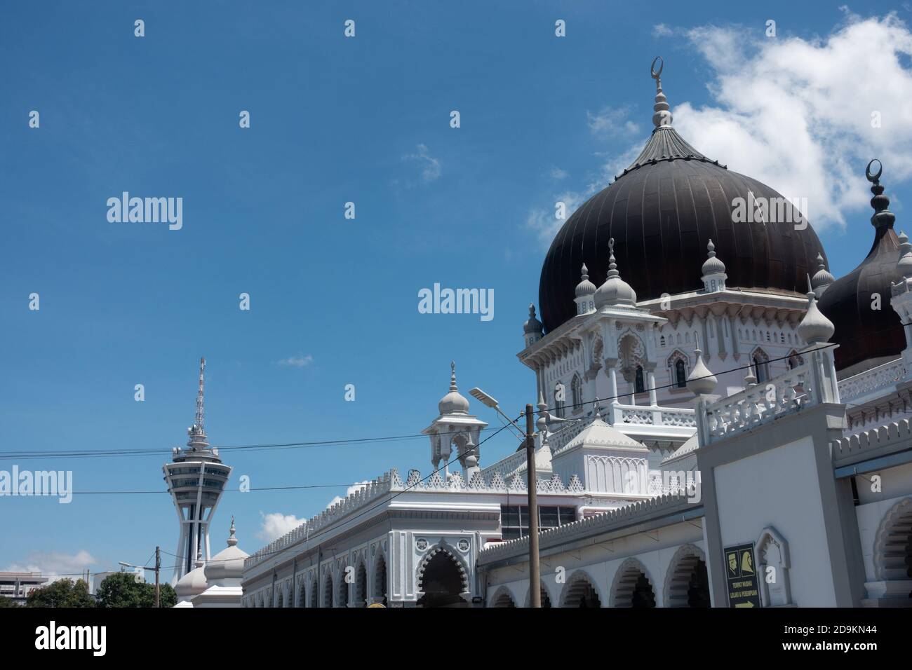 Die Zahir Moschee (Malaiisch: Masjid Zahir) ist eine Moschee in Alor Setar, Kota Setar, Kedah, Malaysia, und die staatliche Moschee des Staates Kedah. Stockfoto