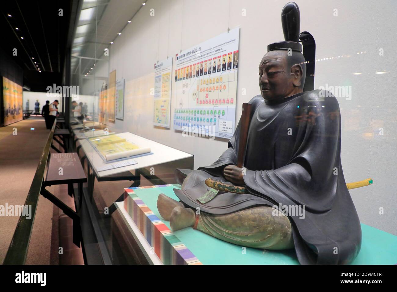 Lebensgroße Statue von Tokugawa Ieyasu, dem Gründer und ersten shōgun des Tokugawa Shogunats von Japan, im Edo-Tokyo Museum. Sumida Ku, Tokio, Japan Stockfoto