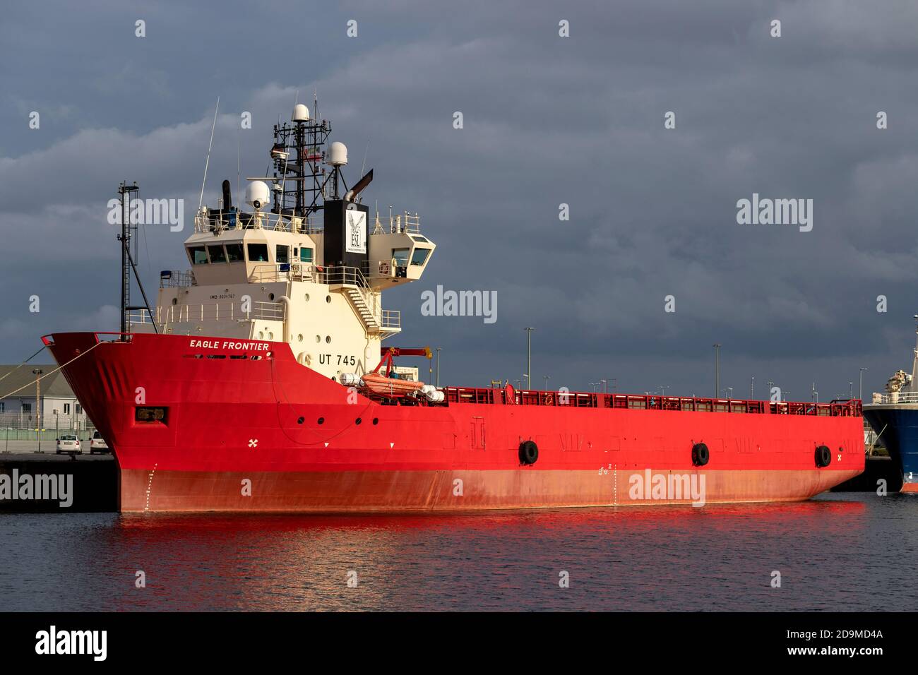 Plattformversorgungsschiff EAGLE FRONTIER im Hafen von Cuxhaven, Deutschland Stockfoto