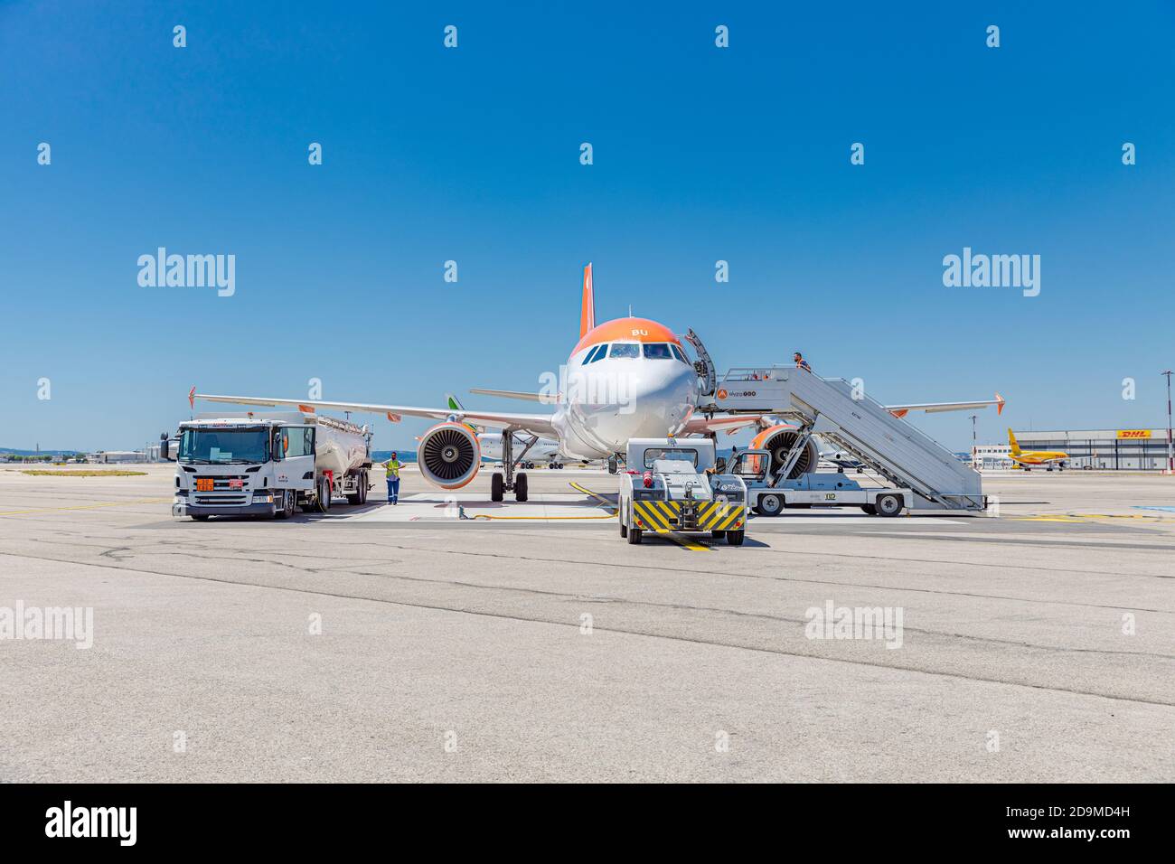 Marseille, Frankreich: 20.10.19 - easyJet Flugzeuge am Flughafen Genf. EasyJet ist aufgrund seiner All-Economy-Klasse eine britische Low-Cost-Fluggesellschaft Stockfoto