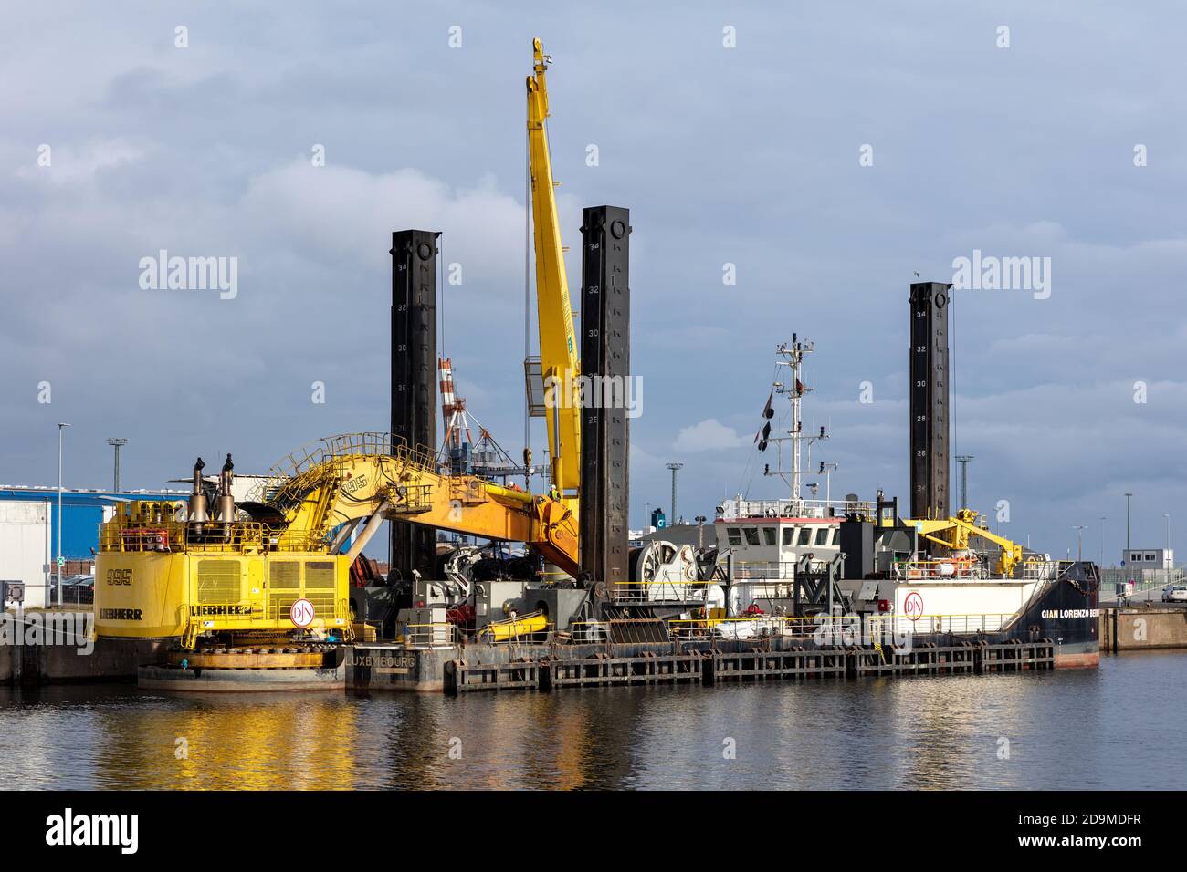 Jan De Nul Baggerbagger GIAN LORENZO BERNINI im Hafen von Cuxhaven, Deutschland Stockfoto