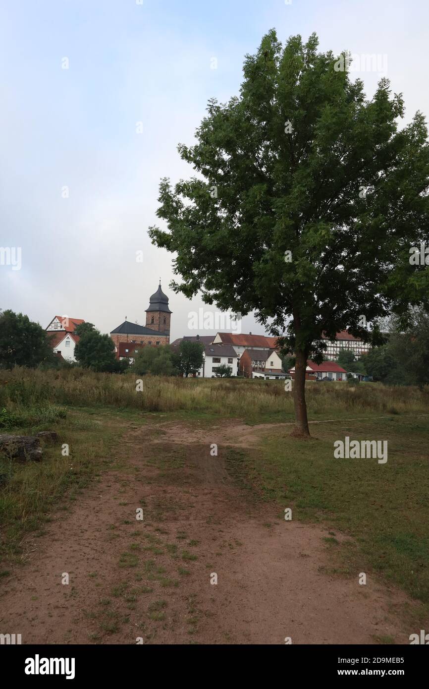 Breitenbach, Gemeinde Bebra, Hessen - August 16 2020: Dorf Breitenbach direkt an der Fulda in Hessen, Deutschland Stockfoto