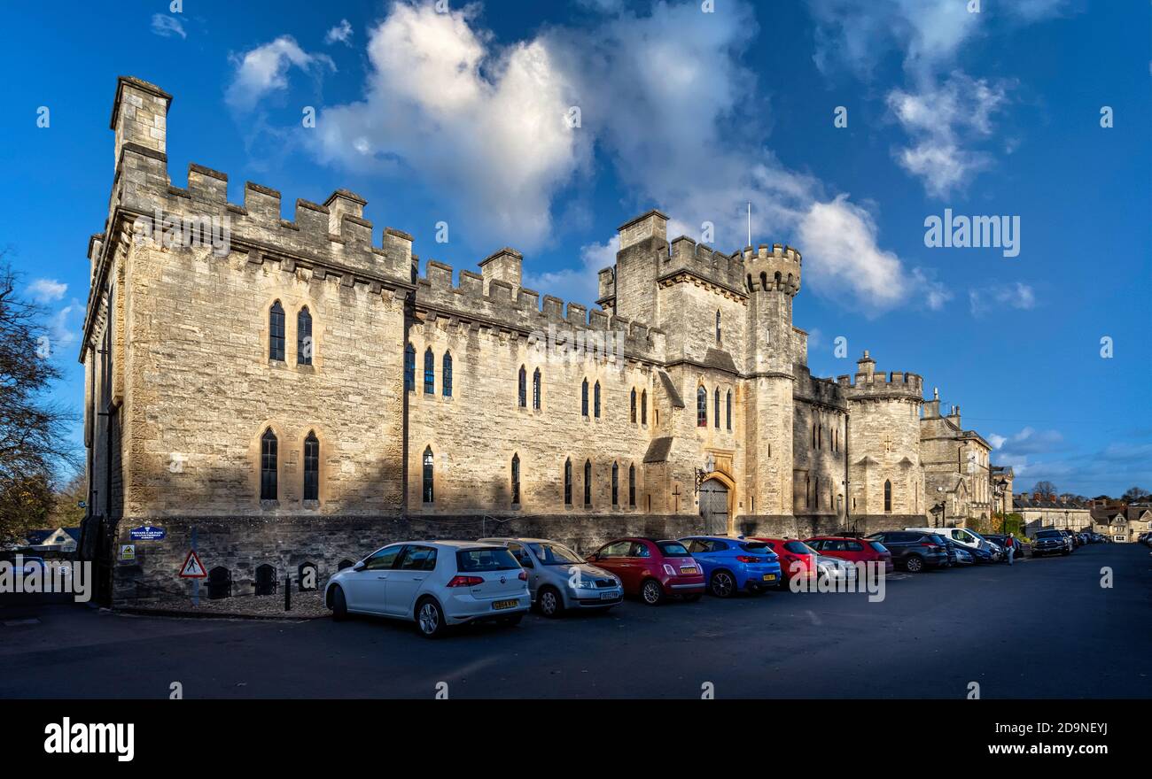 Das Schloss auf Cecily Hill, in der Nähe von Cirencester Park, Cirencester, Gloucestershire, Großbritannien am 4. November 2020 Stockfoto