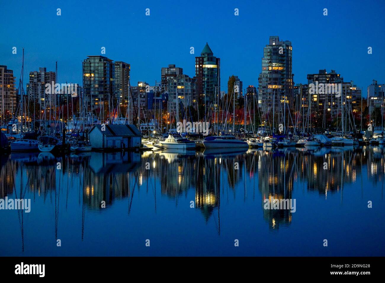 Marina Boats und Coal Harbour Skyline, Vancouver, British Columbia, Kanada Stockfoto