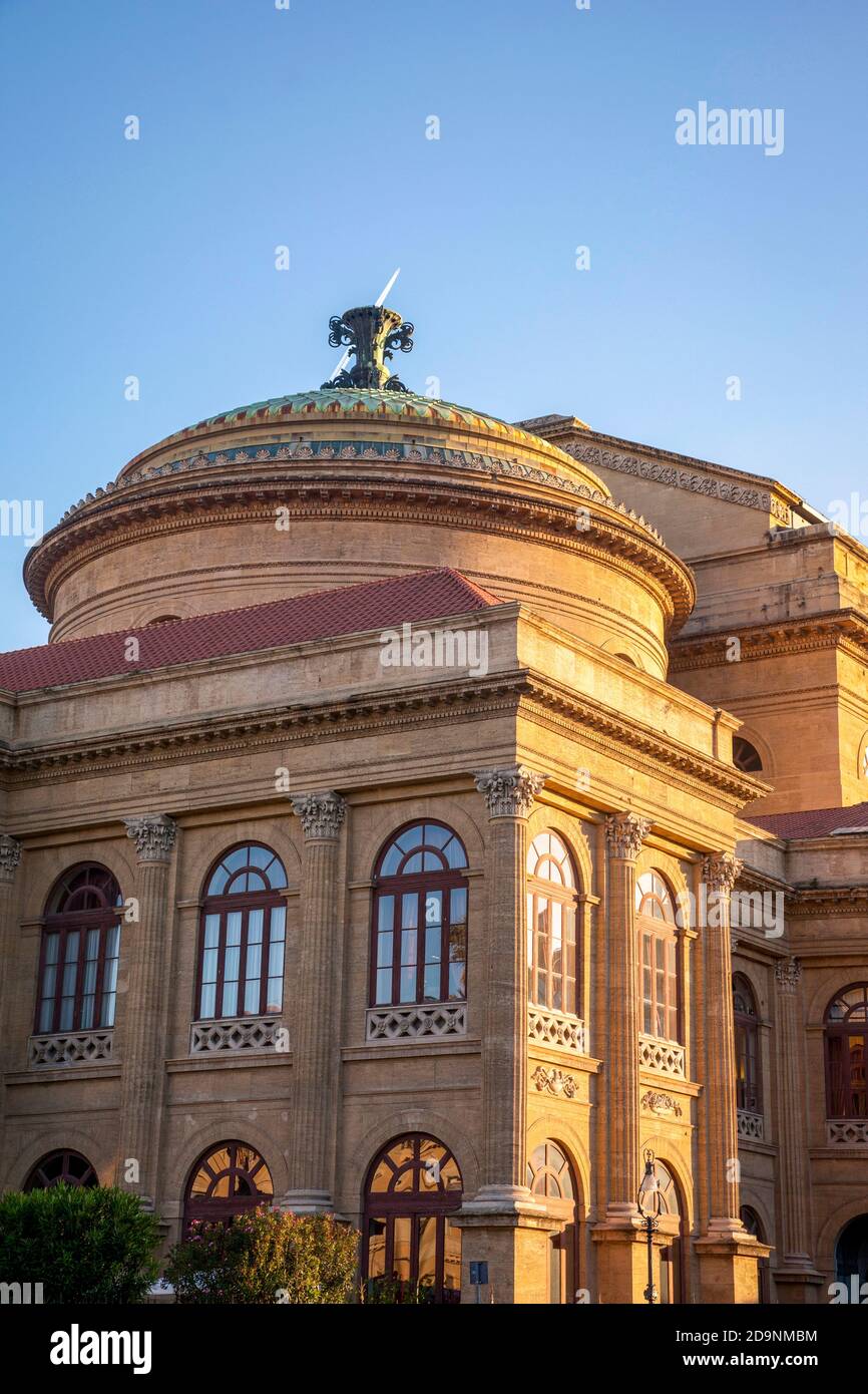 Teatro Massimo, Theater, Piazza Verdi, Palermo, Sizilien, Hauptstadt, Großstadt, Italien Stockfoto