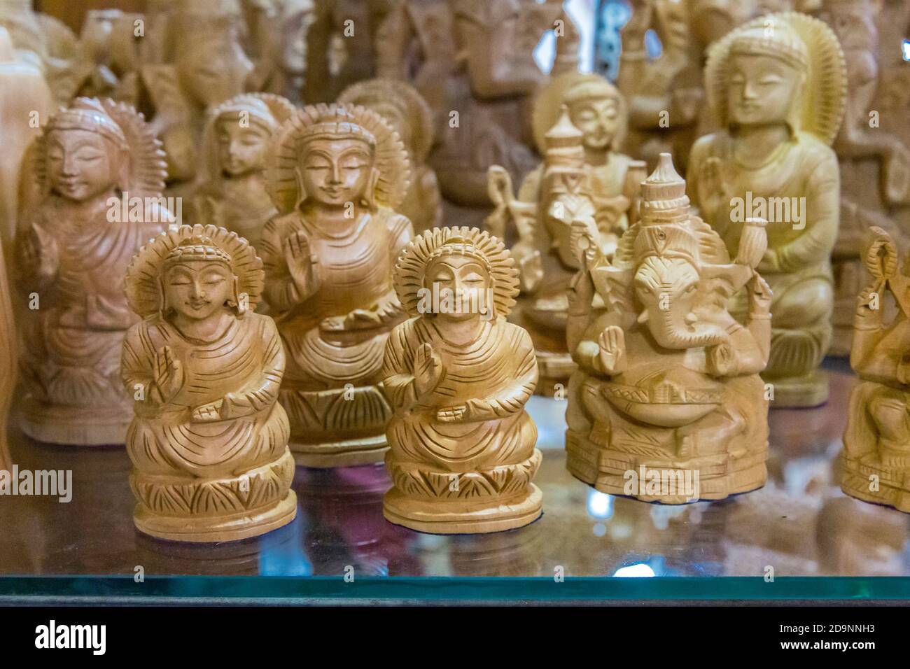 Indische religiöse Figuren, Produktion von Schiffsmodellen, Voiliers de l'Océan, (Schiffsmodelle), Curepipe, Mauritius, Afrika, Indischer Ozean Stockfoto