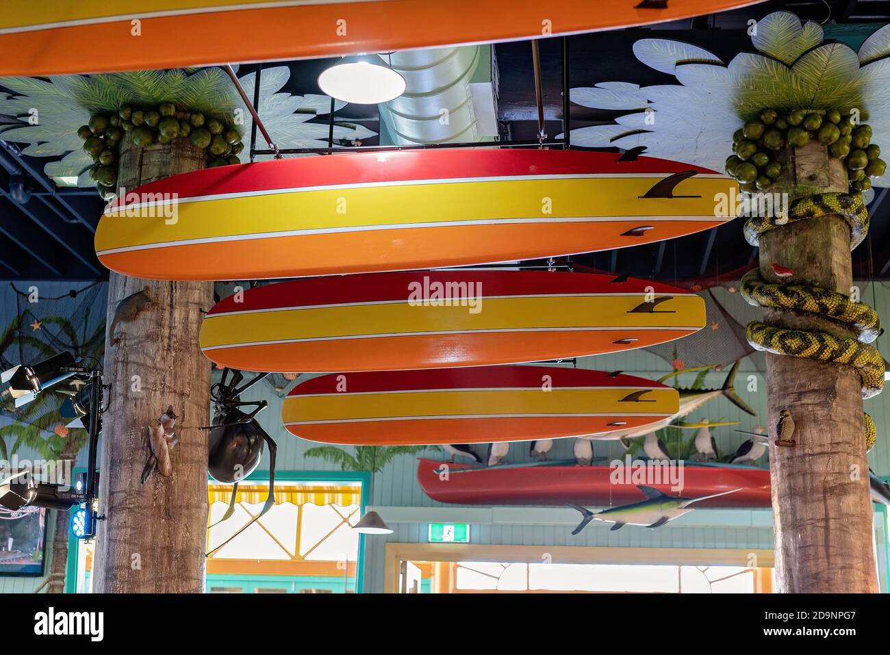 Palmview, Queensland, Australien - 20. September 2019: Im Inneren des farbenfrohen Hotels, bekannt als The Pub at Aussie World Stockfoto