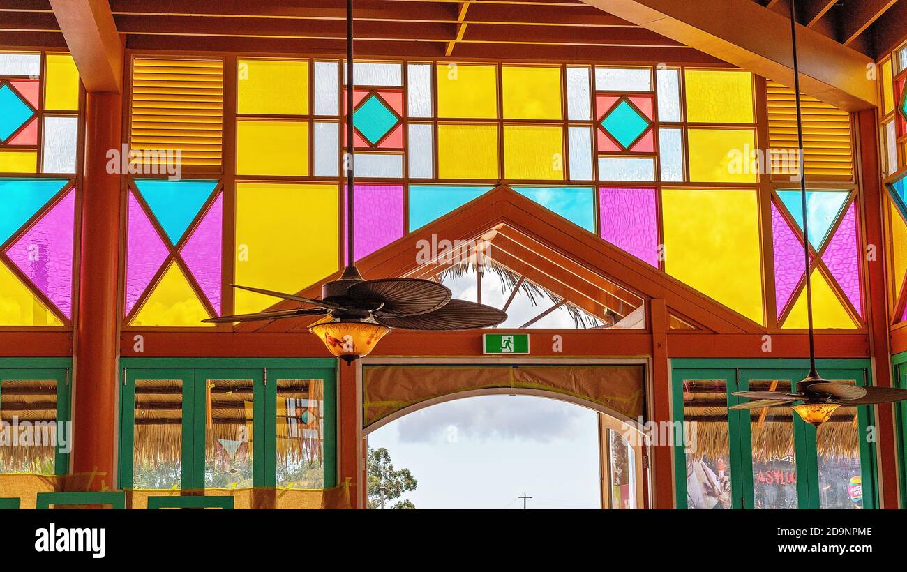 Palmview, Queensland, Australien - 20. September 2019: Im Inneren des farbenfrohen Hotels, bekannt als The Pub at Aussie World Stockfoto