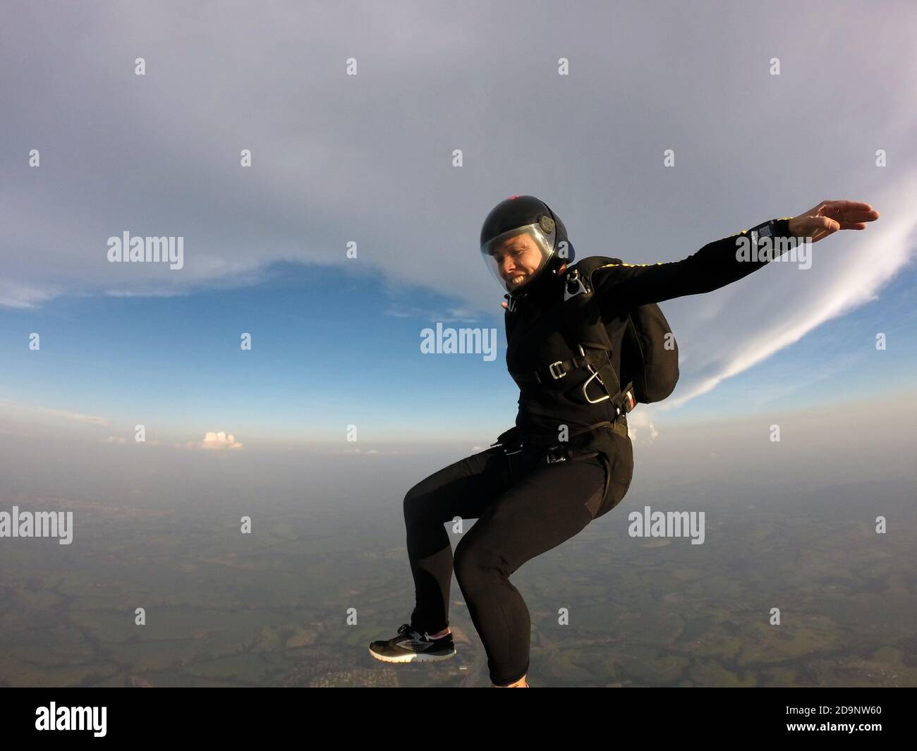 Skydive Frau Freifliege springen Stockfoto