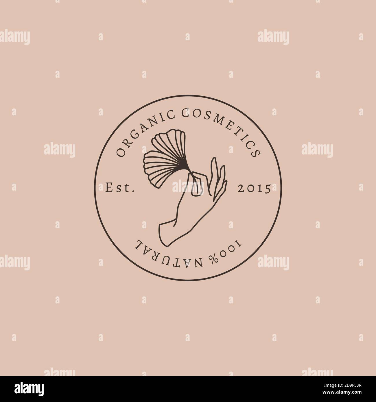 Bio-Kosmetik Logo Hand hält ein Ginkgo Blatt in minimalistischen trendigen linearen Stil. Vector Round Emblem für Seife, Shampoo, Creme. 100 Prozent natürlich Stock Vektor