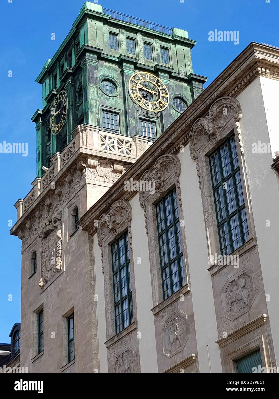 TUM, Technische Universität München, zweitgrößte Technische Universität in Deutschland. Uhrturm, Gründer Ludwig II.. Stockfoto