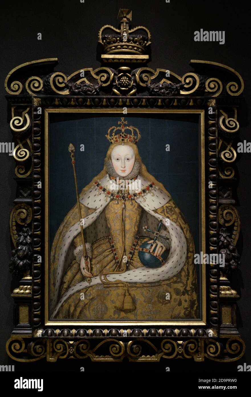 Königin Elisabeth I. von England (1533-1603. Porträt eines unbekannten englischen Künstlers. Dieses Gemälde ist als "das Krönungs-Porträt" bekannt. Elizabeth ist gekrönt dargestellt, trägt das Tuch aus Gold, das sie bei ihrer Krönung am 15. Januar 1559 trug. Öl auf Platte, c. 1600. National Portrait Gallery. London, England, Vereinigtes Königreich. Stockfoto