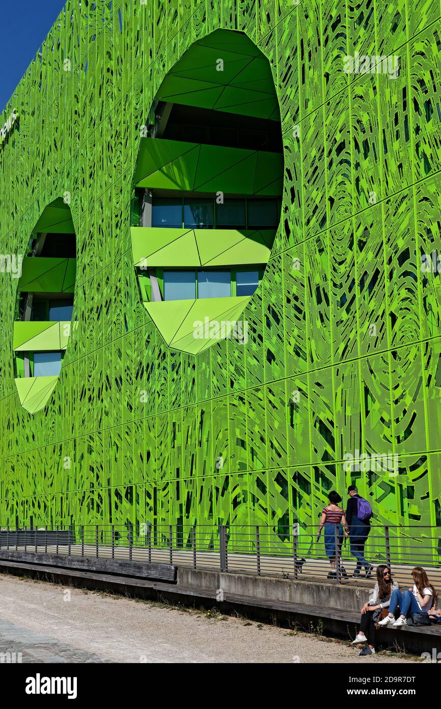 LYON, FRANKREICH, 31. März 2019 : EIN Modell des zeitgenössischen Urbanismus, in dem Entwicklung als Ganzes gedacht wurde: Wohnen, Geschäfte und Dienstleistungen, Freizeit, Stockfoto