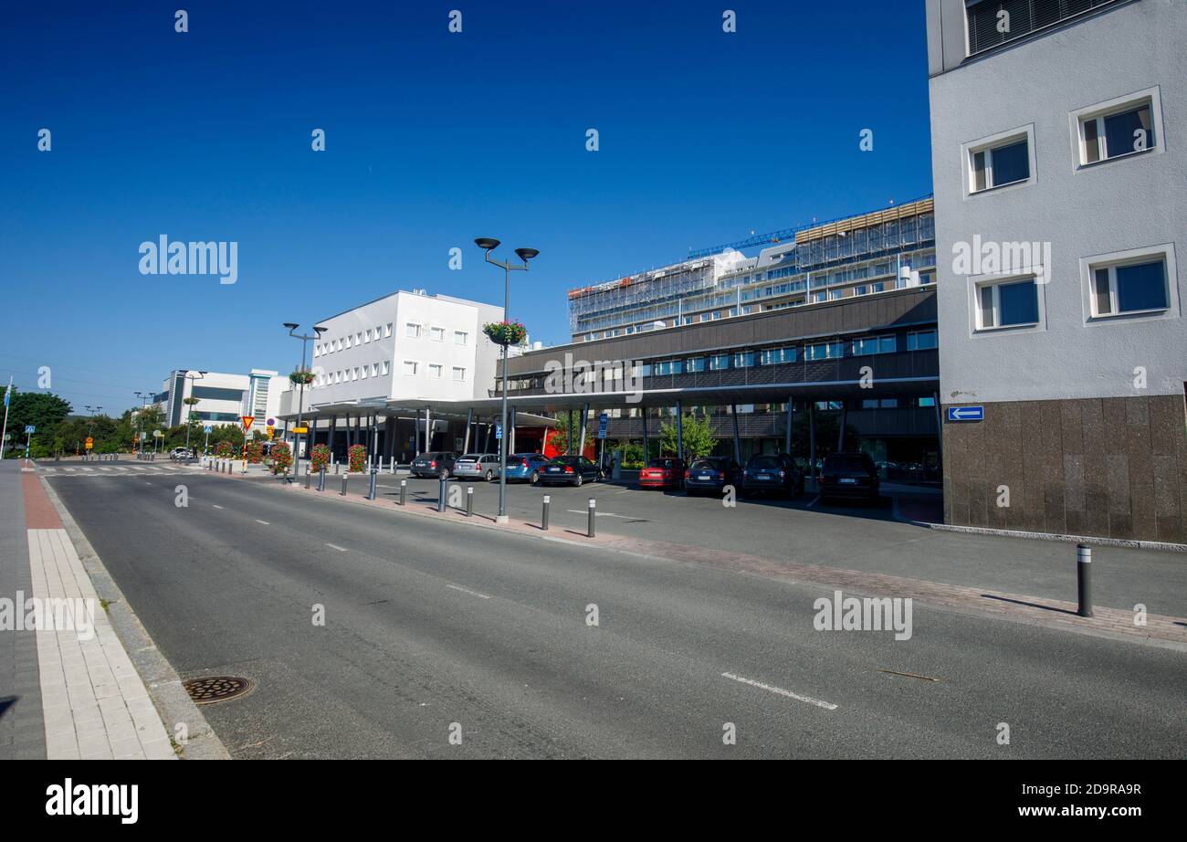 Haupteingang ( A - Tür ) zu Kuopion Yliopistollinen Sairaala ( Kuopio Universitätskrankenhaus ) in Kuopio , Finnland Stockfoto