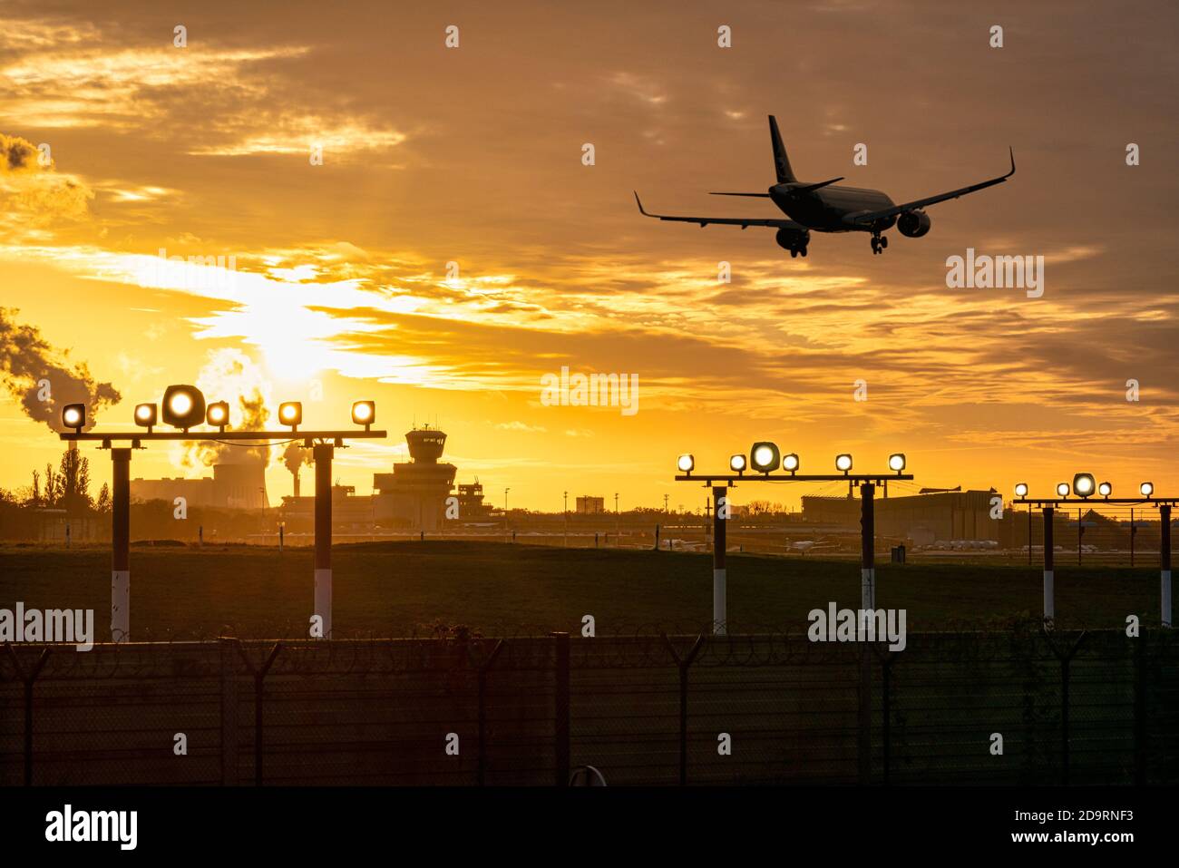 Flughafen Tegel Letztes Flugzeug Stockfotos Und bilder Kaufen Alamy flughafen-tegel-letztes-flugzeug-stockfotos-und-bilder-kaufen-alamy
