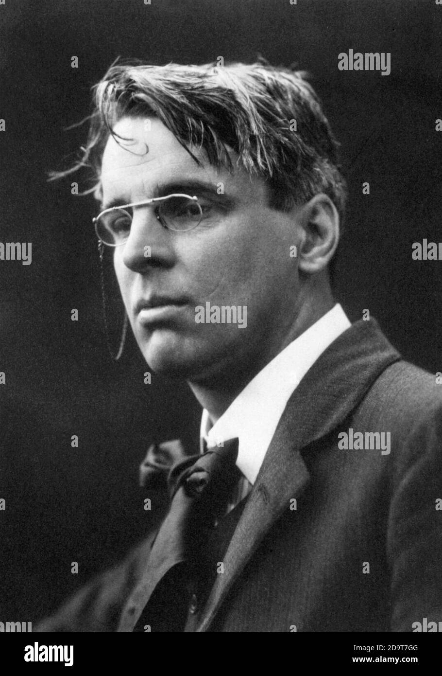 W B Yeats / WB Yeats. Portrait des irischen Dichters William Butler Yeats (1865-1939) von George Charles Beresford, 1911 Stockfoto