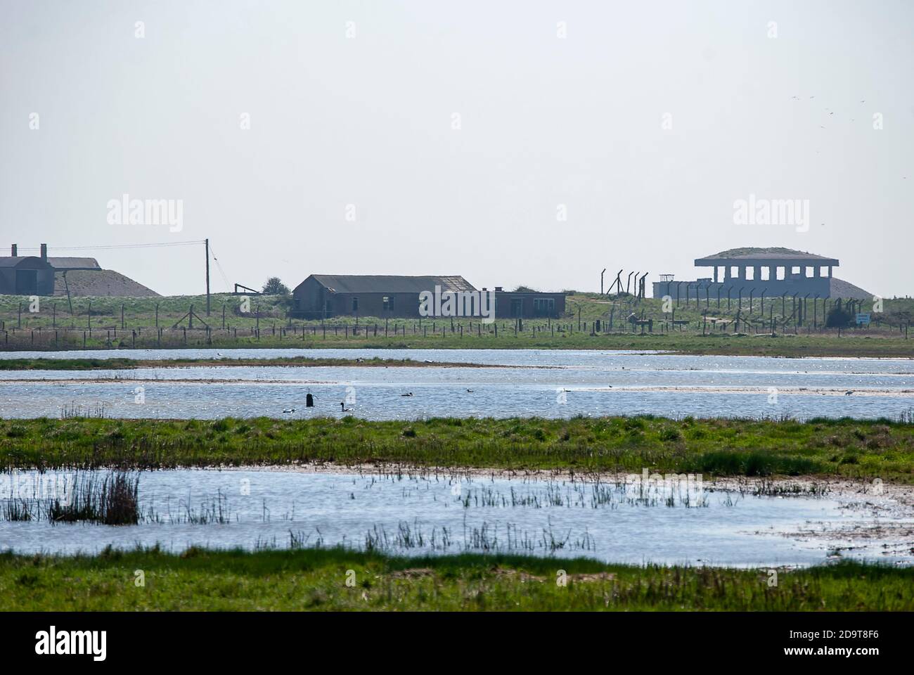 Verlassene militärische Infrastruktur bei Orford Ness in Suffolk, Großbritannien Stockfoto