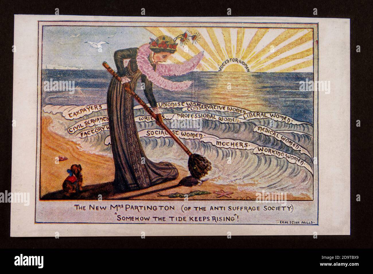 'Somehow the Tide Keeps Rising' Anti Suffrage Society Poster, Nachbildung von Erinnerungsstücken zur Suffragette-Bewegung in Großbritannien. Stockfoto