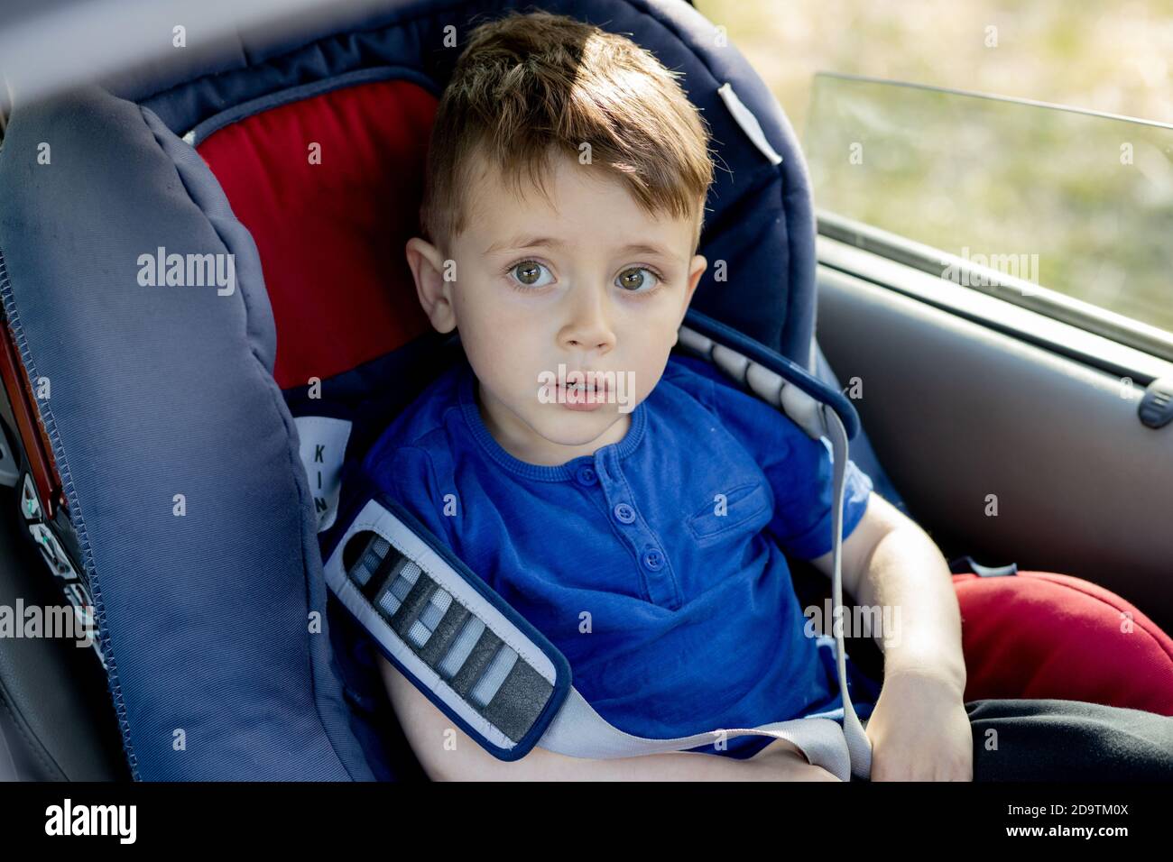Kind 8 Jahre Ständig Schlechte Laune 4 jahre alt im autokindersitz -Fotos und -Bildmaterial in hoher