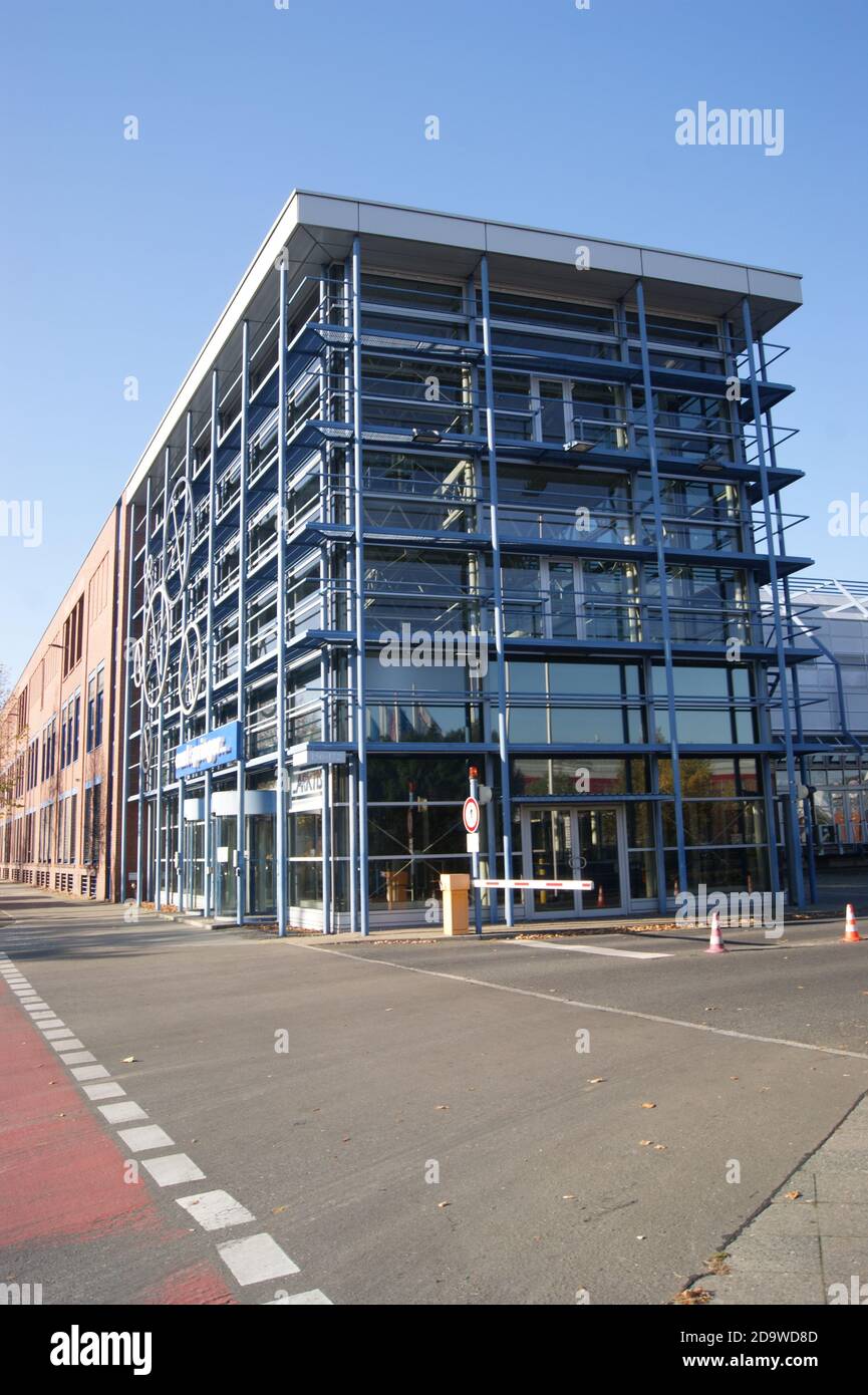 Die im November 1993 eröffnete Druckerei der Axel Springer AG am Brunsbütteler Damm 156 – 172 in Berlin-Spandau. Stockfoto