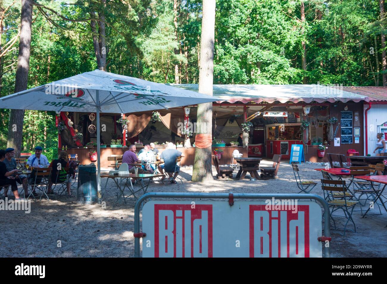 Dranske: Freiluftrestaurant auf dem Campingplatz Bakenberg, Ostsee, Insel Rügen, Mecklenburg-Vorpommern, Deutschland Stockfoto