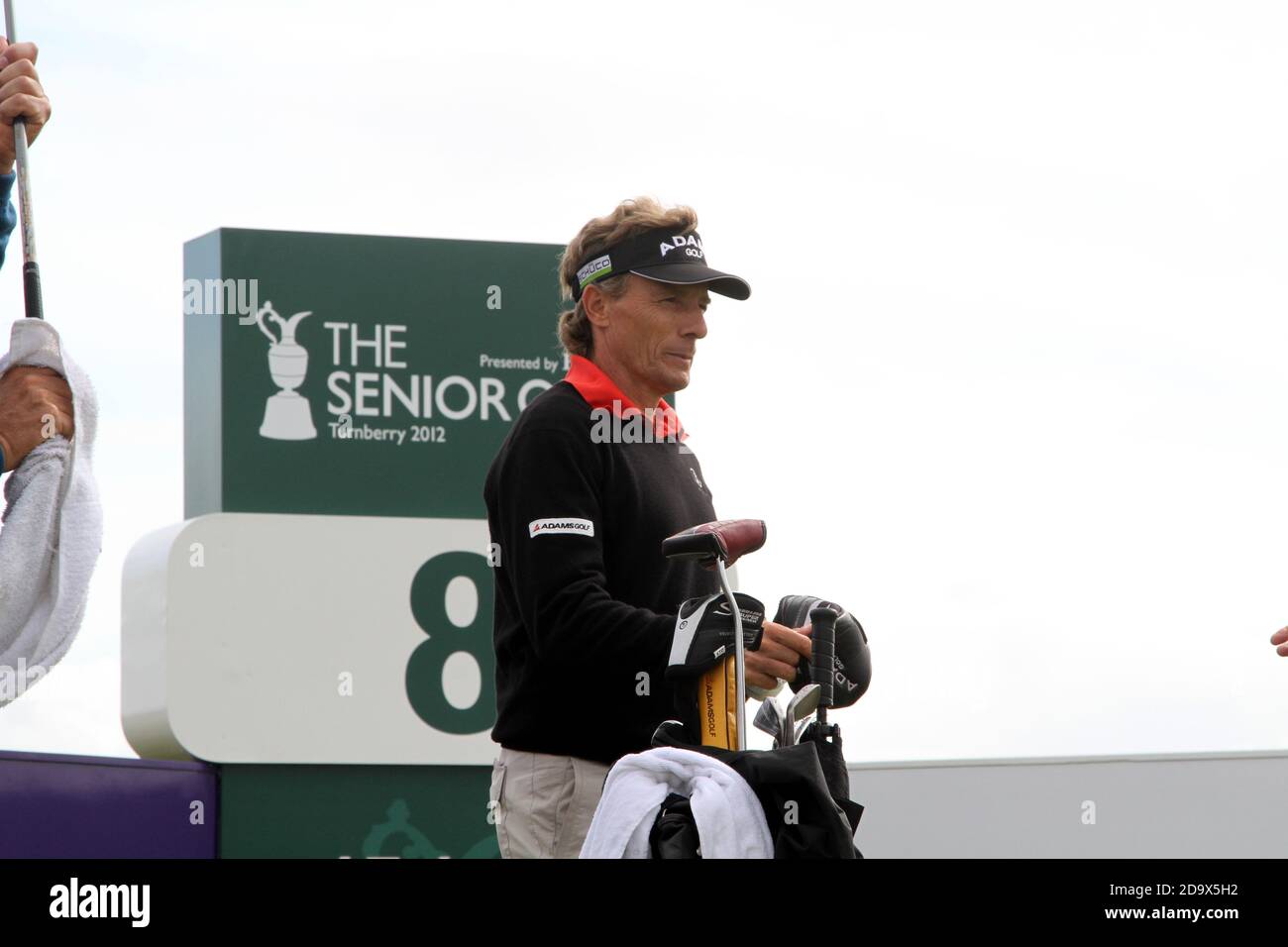 Turnberry 2012 Seniors Open Golf Championship, Ayrshire, Schottland, Großbritannien. Golfer Bernard langer auf dem 8. Abschlag Stockfoto