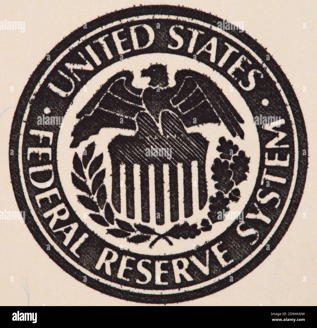 Siegel des Federal Reserve Systems auf dem US-Dollar-Geldmakro von 100 Dollar, us-Geldschließungen Stockfoto
