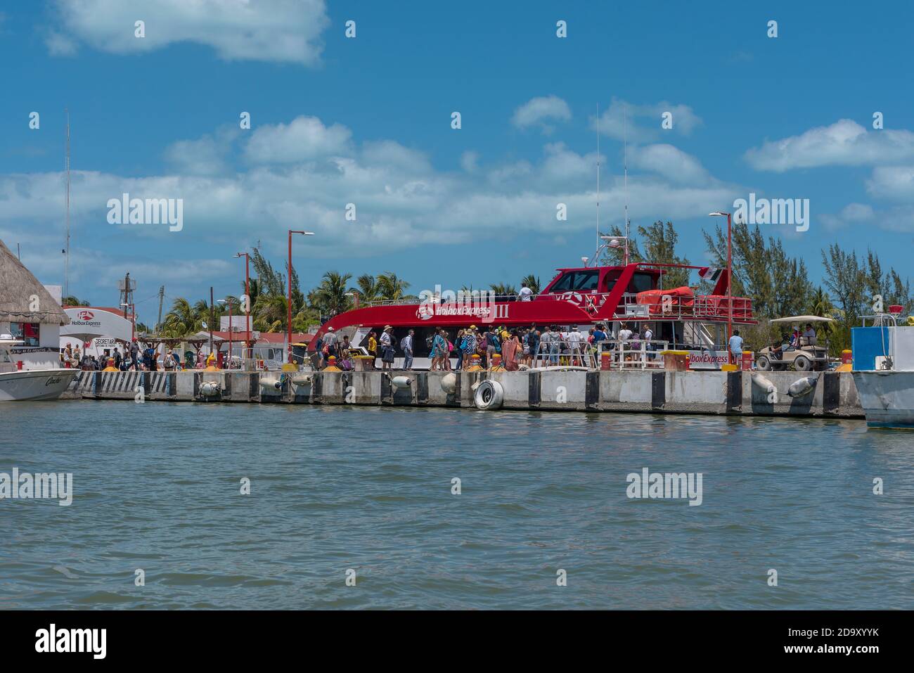 Fähren im Hafen von Holbox, Quintana Roo, Mexiko Stockfoto