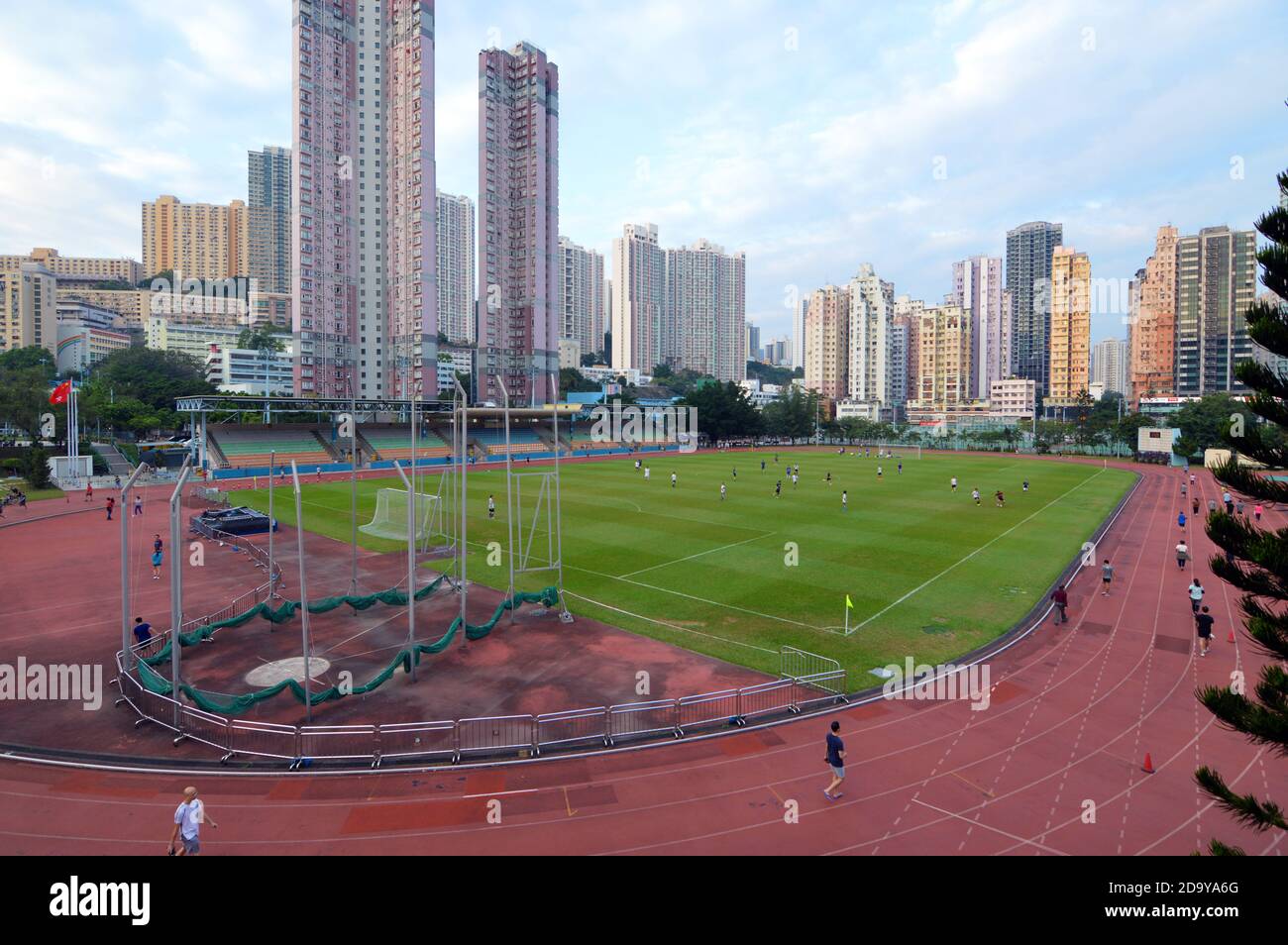 Kwai Chung Sports Ground (葵涌運動場), ein öffentliches Stadion in Kwai Chung, Hongkong Stockfoto