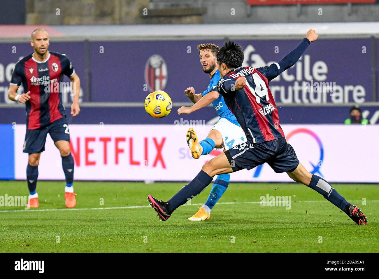 Dall&#39;Ara Stadion, Bologna, Italien, 08 Nov 2020, Dries Mertens (Napoli) während Bologna Calcio vs SSC Napoli, Italienischer Fußball Serie A Spiel - Photo LM/Ettore Griffoni Stockfoto