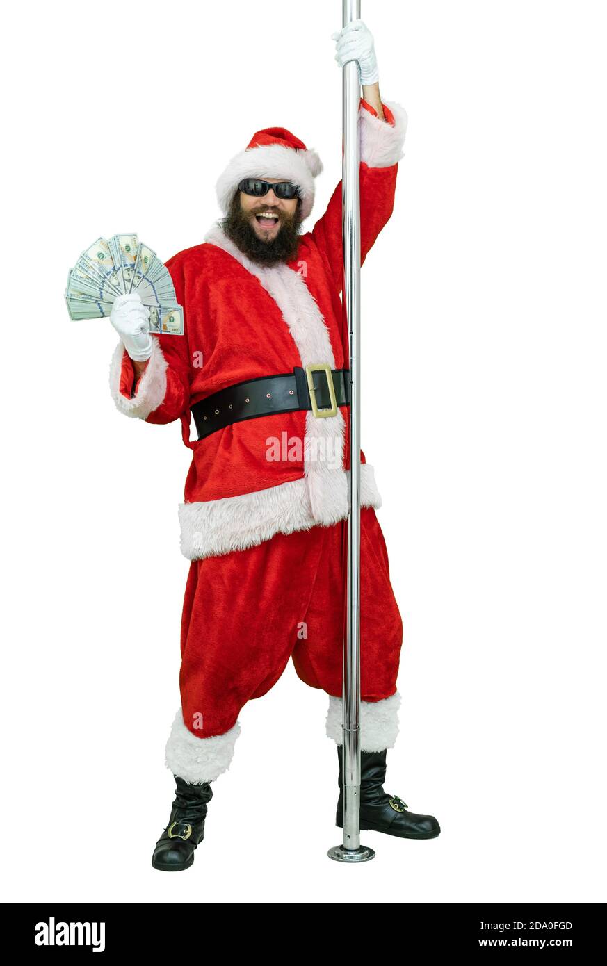 Depraved Santa ist Pole Dancer, hält Fan von Dollar Geld. Lustvolle arabische junge Weihnachtsmann mit schwarzem Bart tanzt mit Stange auf weißem Hintergrund Stockfoto