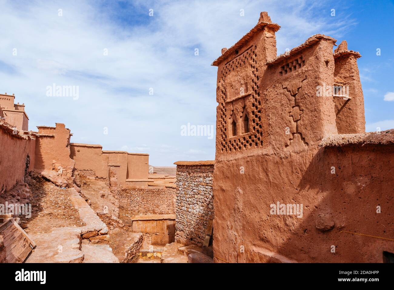 Detail der Gebäude. Ksar Ait Ben haddou, altes Berber-lehmziegeldorf oder Kasbah. Ouarzazate, Drâa-Tafilalet, Marokko, Nordafrika Stockfoto