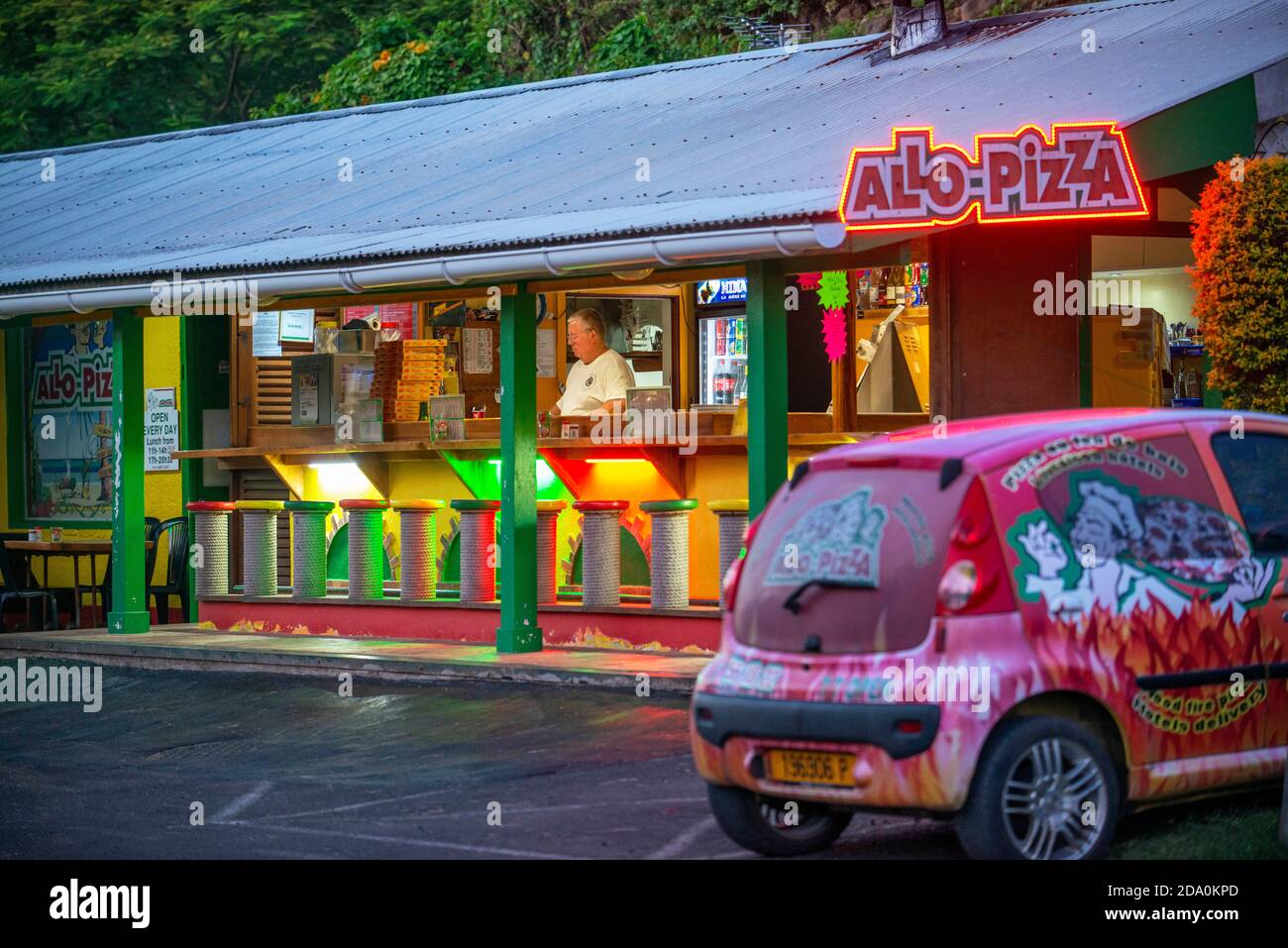 Allo Pizza Pizzeria Restaurant in Moorea, Franzsisch-Polynesien,  Gesellschaftsinseln, Sdpazifik Stockfotografie - Alamy