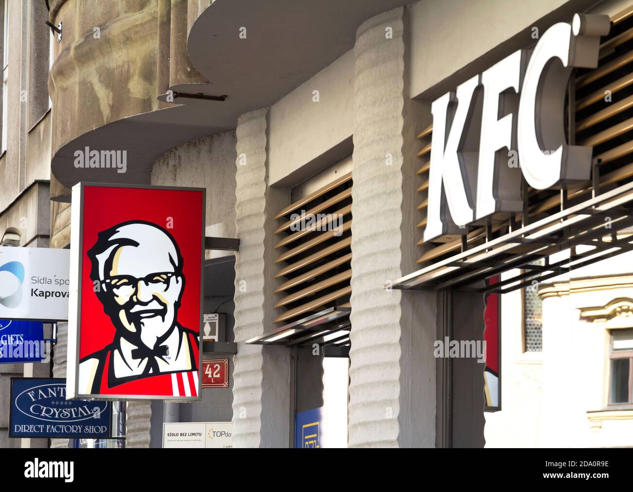 KFCFastfoodRestaurant. Kentucky Fried Chicken (KFC) ist der weltweit zweitgrößte
