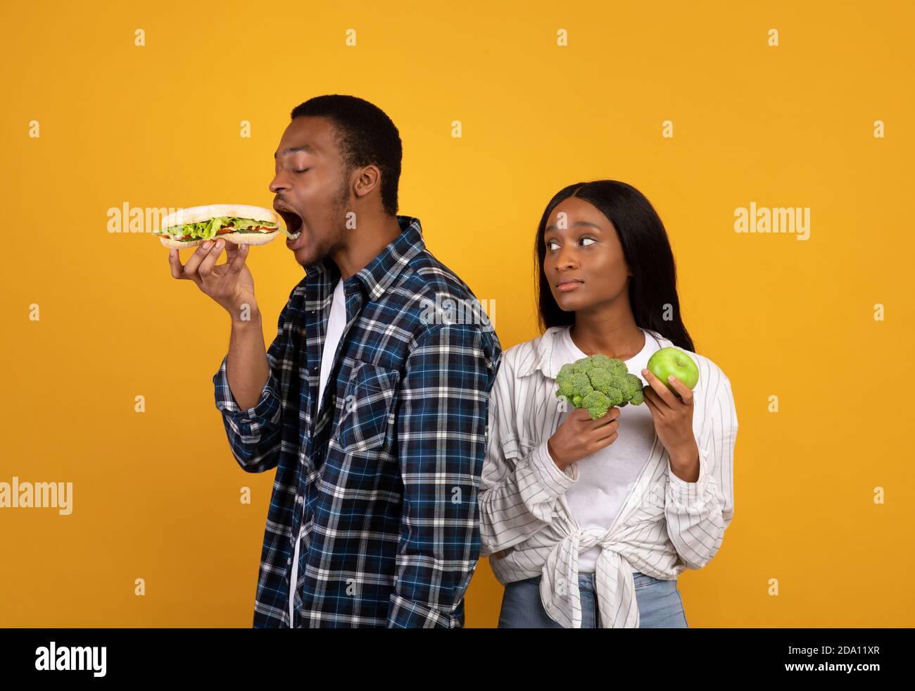 Gesunde Ernährung und Fast Food, Ernährung und Beziehung Stockfoto