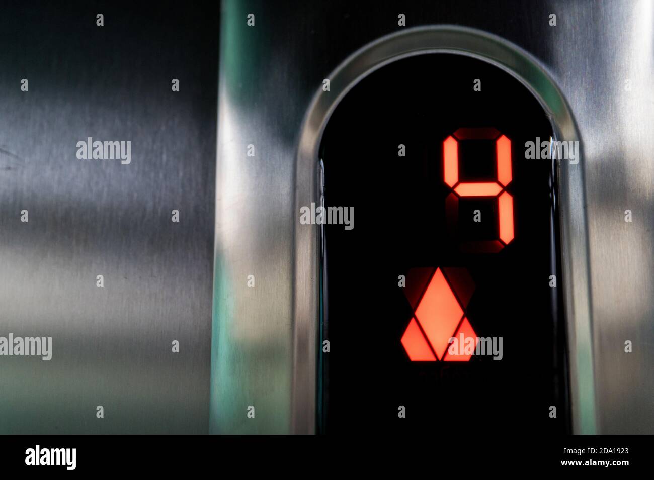 Nahaufnahme des Control Panels eines Aufzugs Stockfoto